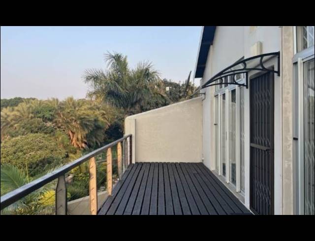 4 BEDROOM TOWNHOUSE FOR SALE IN MEER EN SEE